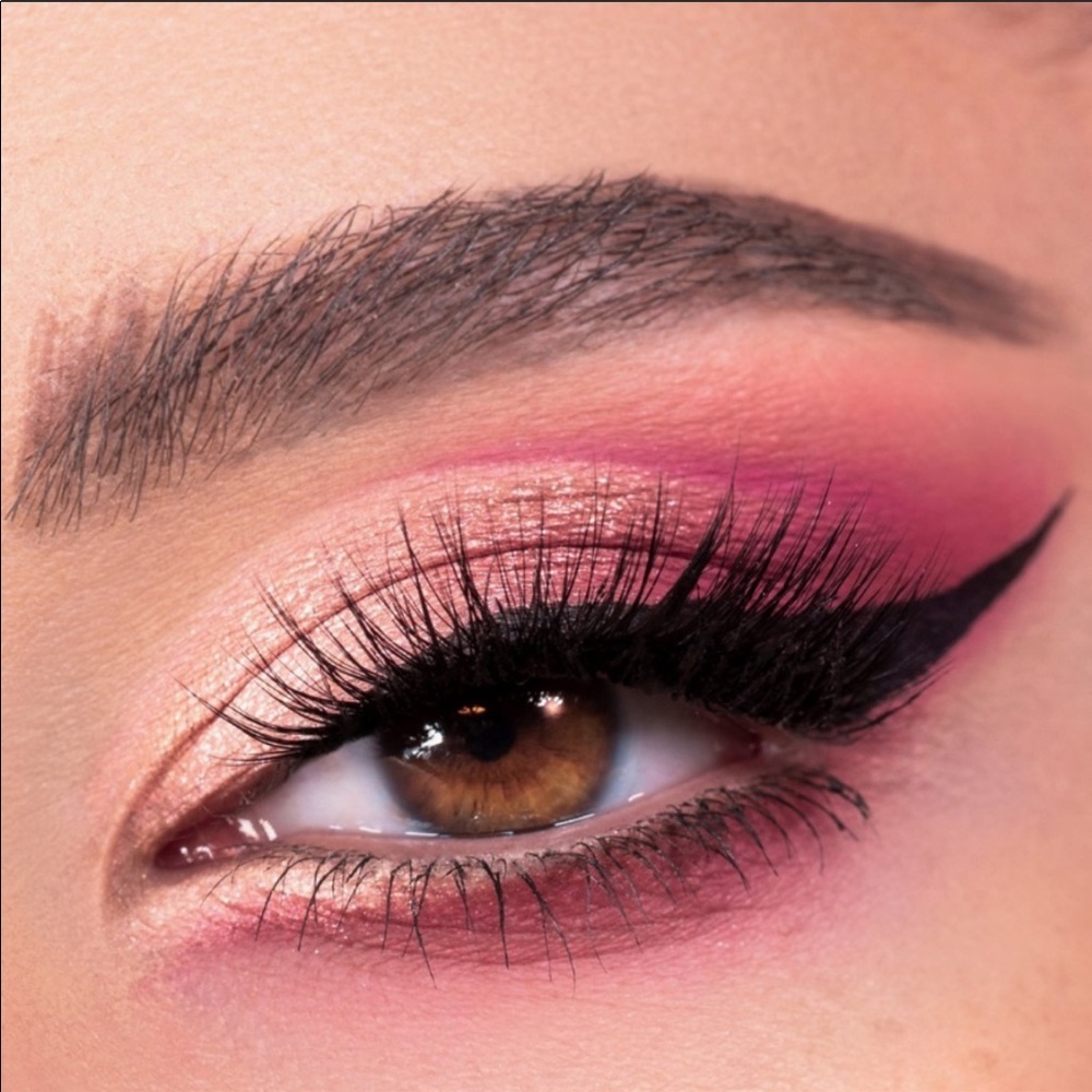NWT EYESHADOW PALETTE ColourPop MALIBU BARBIE - Picture 4 of 9